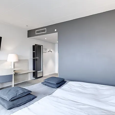 ホテル Radisson Papirfabrikken 4*
