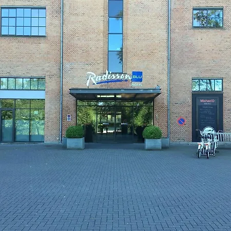 Radisson Papirfabrikken 4*