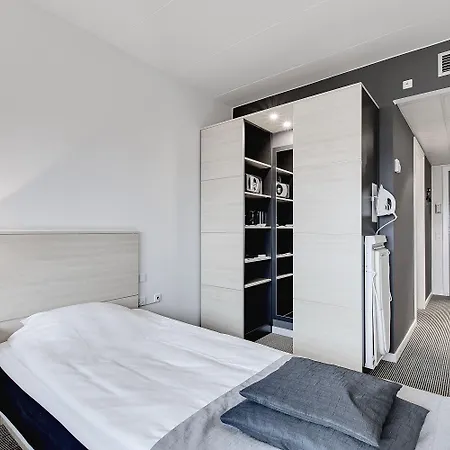 Radisson Papirfabrikken 4* סילקבורג