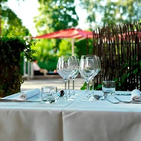 Radisson Papirfabrikken 4* סילקבורג