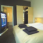 Radisson Papirfabrikken 4* סילקבורג